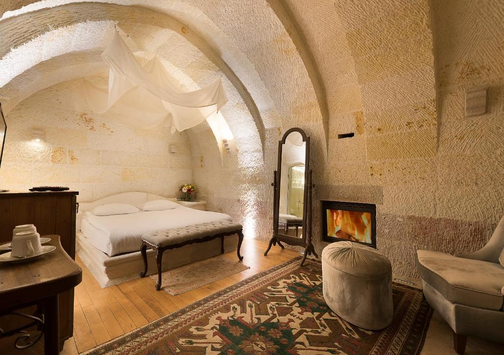 Anatolian Houses Cave-1